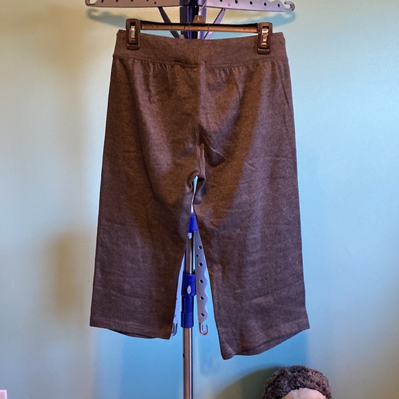 NWOT Like An Angel Vintage Juniors Large Short Sleeved Hoodie & Capri Pants Set - Picture 15 of 15